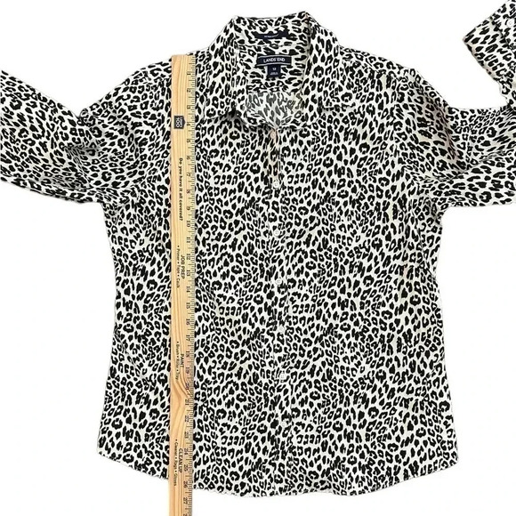 Lands' End Women's Leopard Print Button Up Long Sleeve Top Size 8 Medium No Iron - Picture 5 of 6